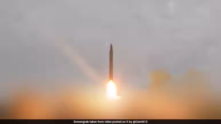 1injsln8_sejjil-missile_625x300_15_March_26